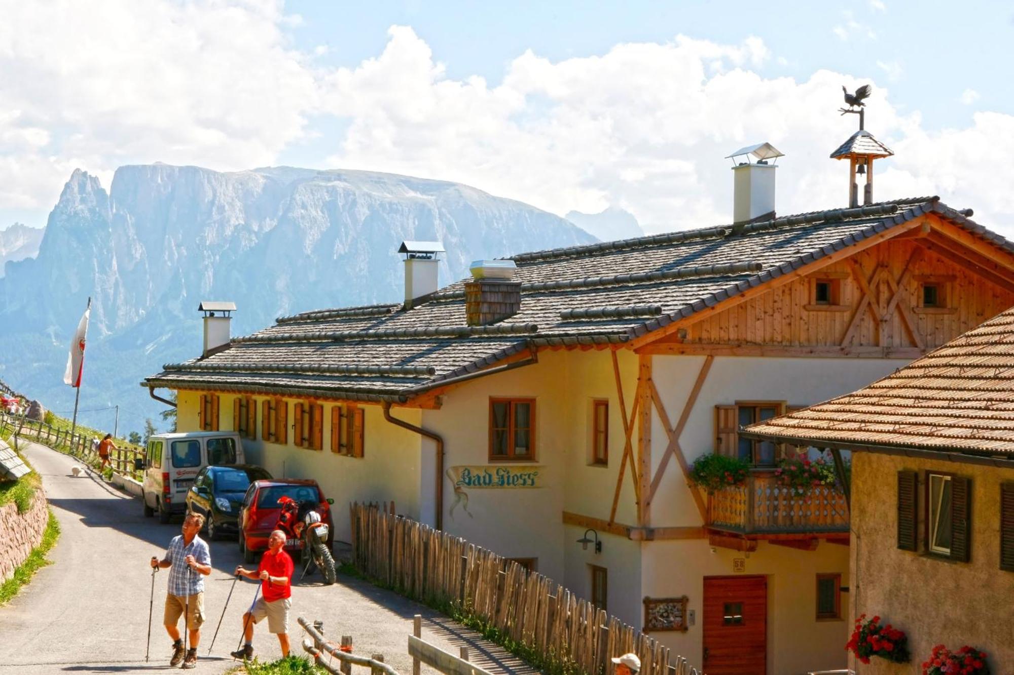 Gasthaus Bad Siess Longostagno ภายนอก รูปภาพ